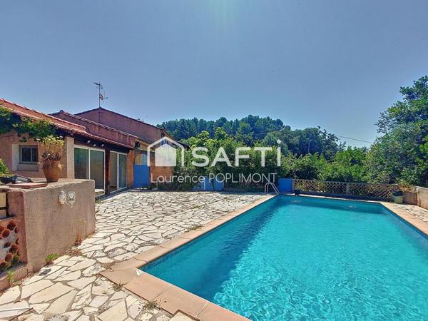 Fort potentiel de valorisation, maison provençale à rénover avec dépendance T2, piscine et pool house.