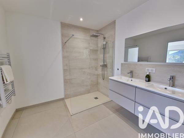 Maison à vendre 7 pièces 290 m² Carqueiranne