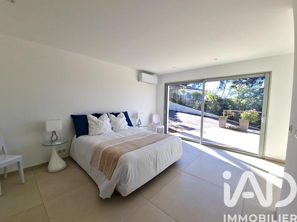 Maison à vendre 7 pièces 290 m² Carqueiranne