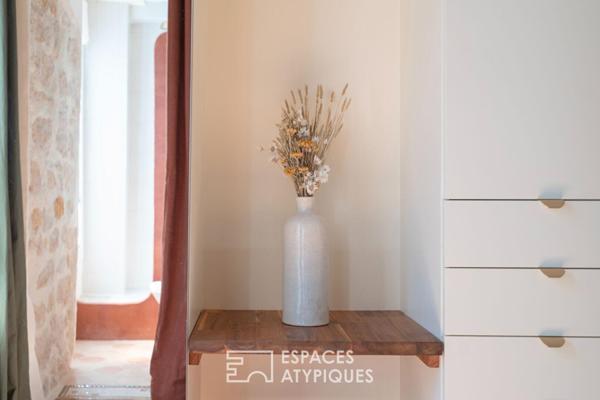 Studio rénové à deux pas de la rue de Bretagne