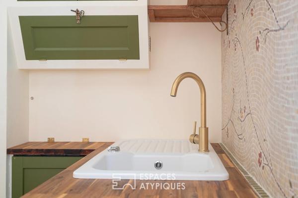 Studio rénové à deux pas de la rue de Bretagne