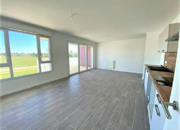 Appartement à vendre    4 pièces •  Monteux