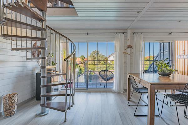 Maison en bois massif avec piscine et vue sur le Canelot, Port de La Teste-de-Buch