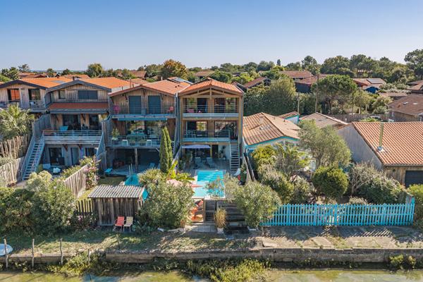 Maison en bois massif avec piscine et vue sur le Canelot, Port de La Teste-de-Buch