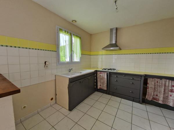 Maison DOUE LA FONTAINE 4 pièce(s) 78 m2