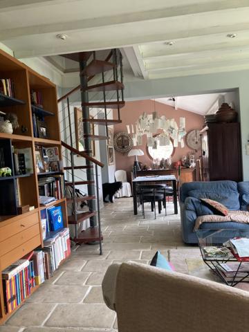 MAISON DE CHARME VUE IMPRENABLE SUR LA VIENNE 185 M² CHÂTELLERAULT Réf 2629
