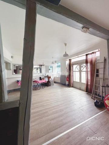 Immeuble mixte de 145 m²