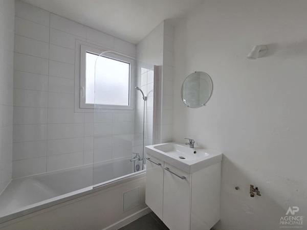 Appartement Rueil Malmaison 2 pièce(s) 54.57 m2 Loyer 1 330 €/mois charges comprises **  - Référence  19586