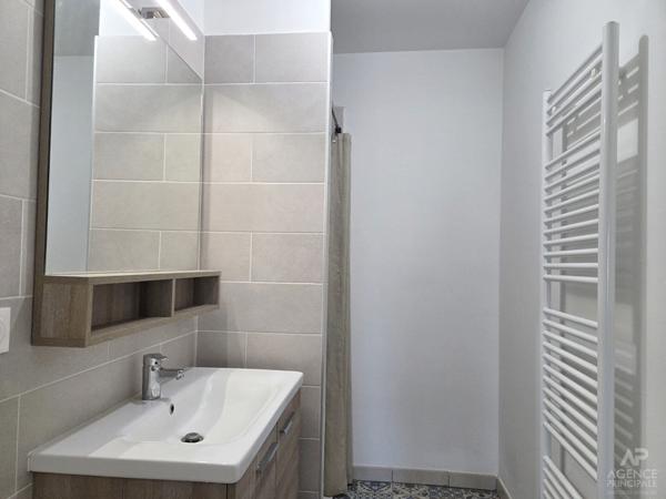 Appartement MEUBLÉ - Rueil Malmaison 4 pièce(s) 94 m2 Loyer 2 228 €/mois charges comprises **  - Référence  19836