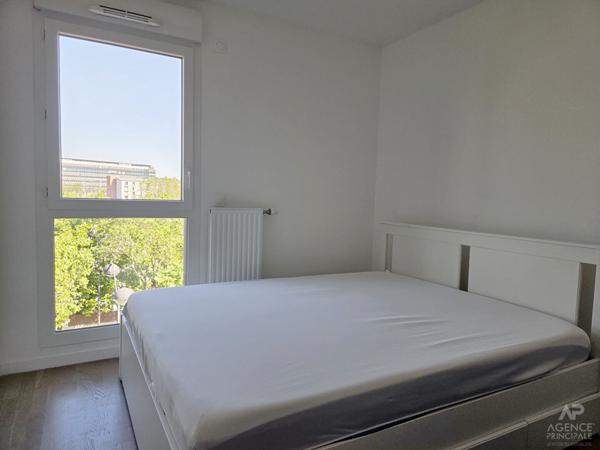 Appartement MEUBLÉ - Rueil Malmaison 4 pièce(s) 94 m2 Loyer 2 228 €/mois charges comprises **  - Référence  19836