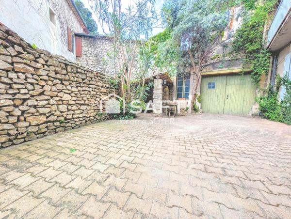 GARAGE 90m² AVEC EXTERIEUR DE 67m²