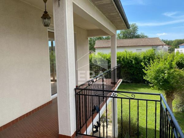 Bizanos : maison 7 pièces à rafraîchir avec un super potentiel