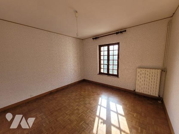 MAISON ANCIENNE 3CHS GARAGE JARDIN