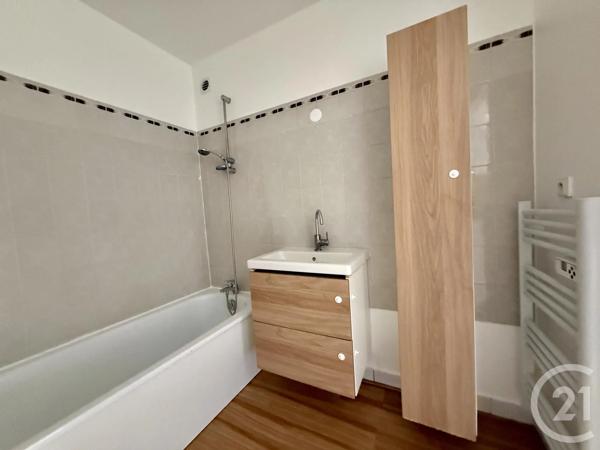 Appartement F3 à vendre  3 pièces - 71,65 m 2   LIVRY GARGAN  - 93