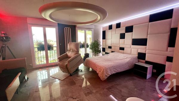 Appartement F5 à vendre  5 pièces - 102,18 m 2   CERGY  - 95