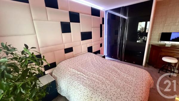 Appartement F5 à vendre  5 pièces - 102,18 m 2   CERGY  - 95