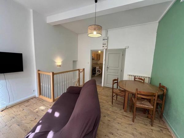 Appartement à louer    2 pièces • 43 m2 Mende