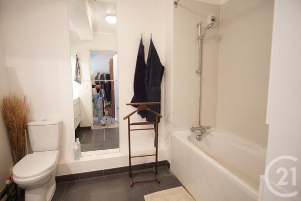 Appartement F3 à vendre  3 pièces - 62 m2 CHOISY LE ROI - 94