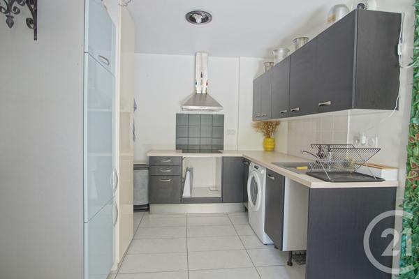 Appartement F3 à vendre  3 pièces - 62 m2 CHOISY LE ROI - 94