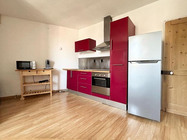 A LOUER : T3 à LILLE • • 654 € CC • Réf. 1611-203