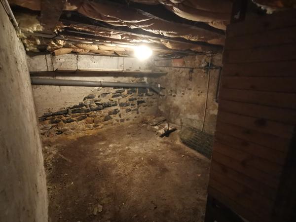 Idéal investisseur maison à SABLE SUR SARTHE  quartier de la gare