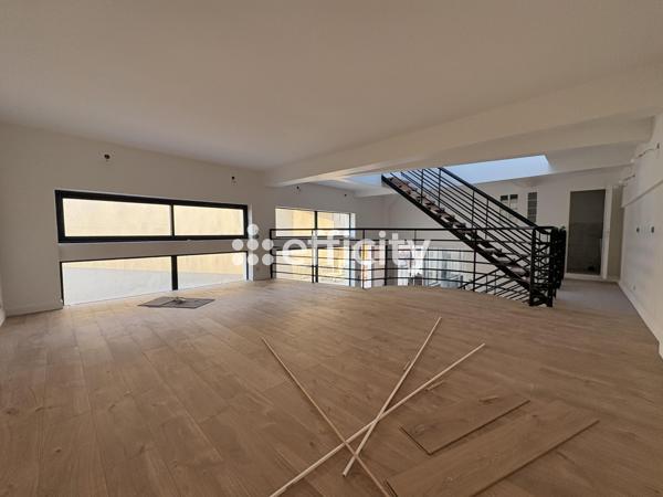 Loft 5 pièces - 180 m²