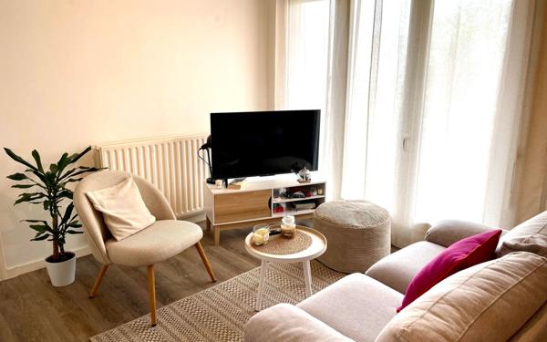 Appartement à louer    1 pièce •  Royan