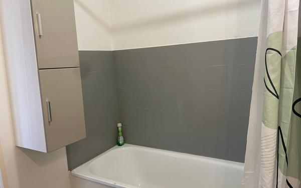 Appartement à louer    1 pièce •  Royan