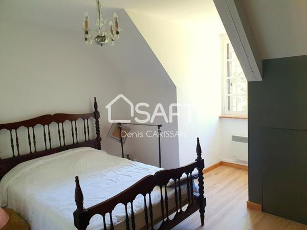 Maison en pierre, 8 pièces sur grand terrain arboré