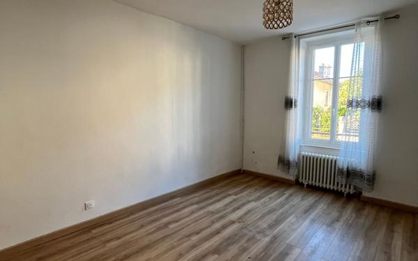 Maison à louer    5 pièces •  Limoges