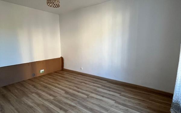 Maison à louer    5 pièces •  Limoges