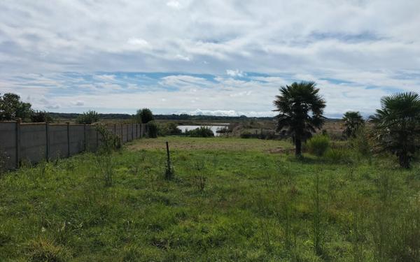 Terrain à vendre    Hiers-Brouage