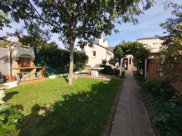 Maison de ville à vendre à Le Mans dans la Sarthe (72000), ref : PB-1788   
La Madeleine