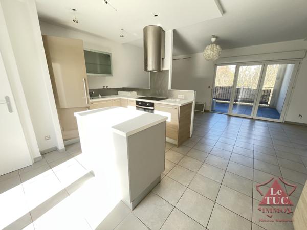 Appartement 3 pièces.  Cogolin (83310)