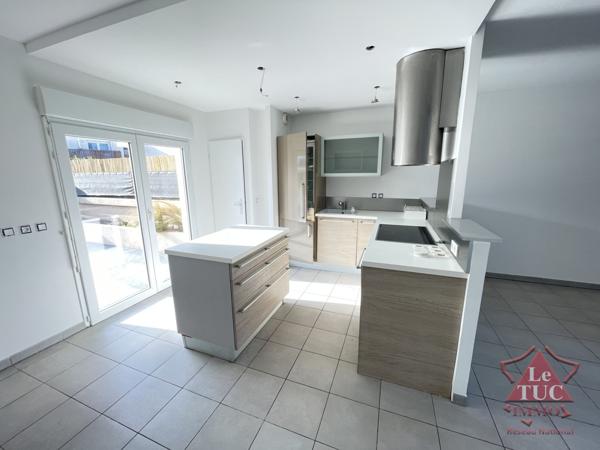 Appartement 3 pièces.  Cogolin (83310)