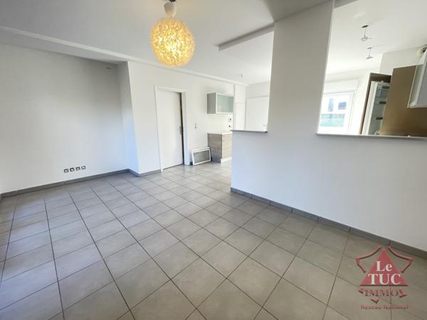 Appartement 3 pièces.  Cogolin (83310)