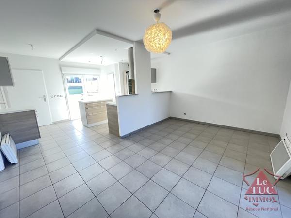 Appartement 3 pièces.  Cogolin (83310)