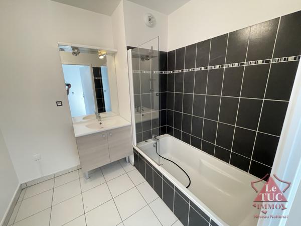 Appartement 3 pièces.  Cogolin (83310)