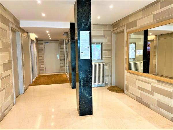 Garches (92380) Garches : appartement avec 2 chambres en location 1600 € par mois