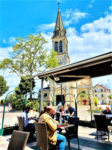 Garches (92380) Garches : appartement avec 2 chambres en location 1600 € par mois