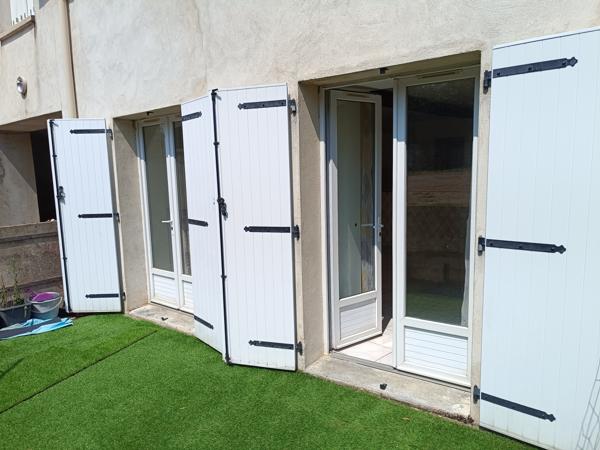 Appartement
         2 pièces
        - 45 m² Exclusivité 165 000 € *