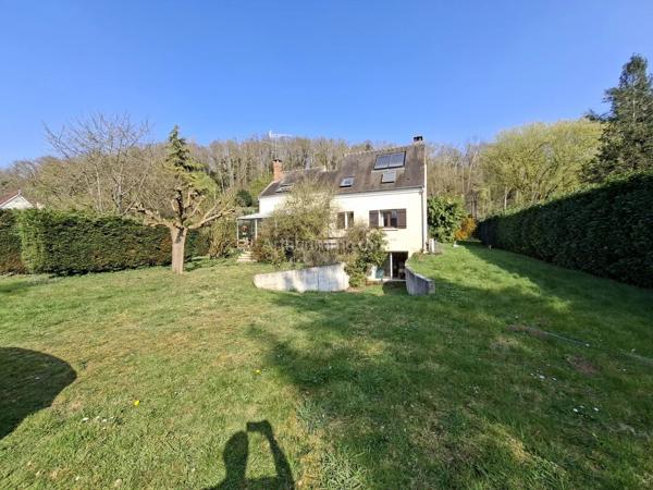 Vente                                                      Maison
                        
                     7 pièces                      165 m2                     à Magny-en-Vexin