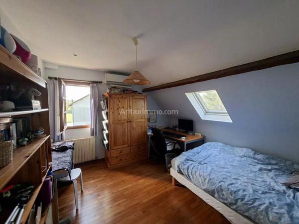 Vente                                                      Maison
                        
                     7 pièces                      165 m2                     à Magny-en-Vexin