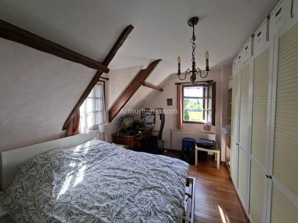 Vente                                                      Maison
                        
                     7 pièces                      165 m2                     à Magny-en-Vexin