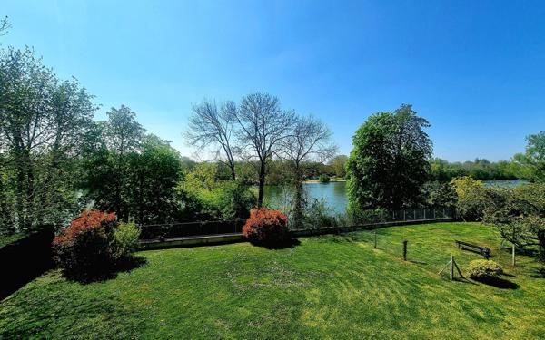 Appartement à vendre    3 pièces • 95,50 m2 Triel-sur-Seine