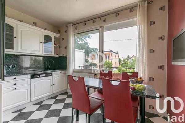 Maison 7 pièces de 142 m² à Rosny-sous-Bois (93110)