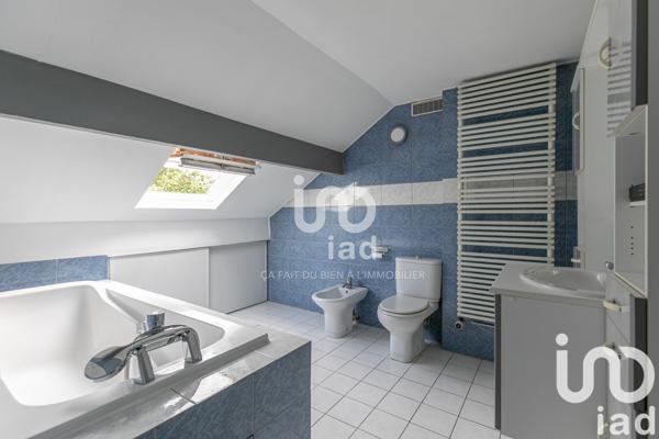 Maison 7 pièces de 142 m² à Rosny-sous-Bois (93110)