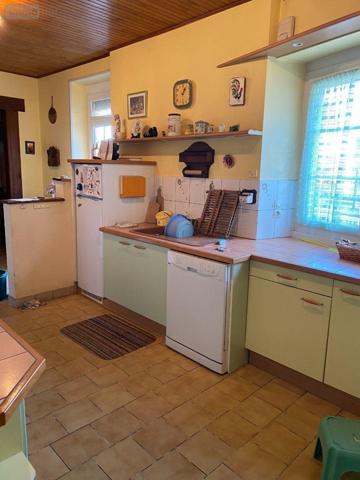 Maison à vendre à Saint-Rémy-du-Val dans la Sarthe (72600), ref : 13873/955AC   
BOURG