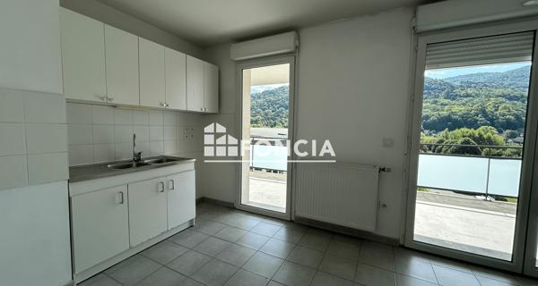 Location Appartement 2 pièces 48.39 m² - Saint-martin-d'hères 38400