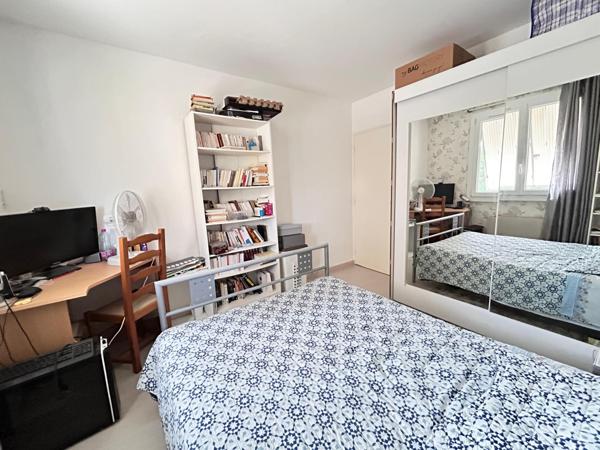 Appartement avec garage quartier calme et proche des commodités